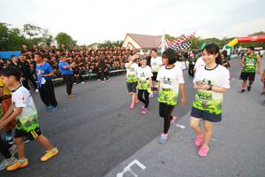 BIB: 
                            <button type="button" onclick="openModal(3530991)" class="btn btn-primary btn-sm float-right btn-popup" data-toggle="modal" data-target=".modal-high-quality">
                        <i class="fas fa-shopping-cart"></i> Add to Cart
                    </button>
                                            <button type="button" onclick="isThisMe(3530991, true)" class="btn btn-success btn-sm float-right btn-popup btn-isme hidden" data-toggle="tooltip" data-placement="bottom" title="นี่คือรูปของคุณใช่ไหม คลิกที่นี่เพื่อเอาเข้าอัลบั้ม">
                        <i class="fas fa-plus"></i> Add to album
                    </button>
                    <button type="button" onclick="isThisMe(3530991, false)" class="btn btn-warning btn-sm float-right btn-popup btn-isnotme hidden">
                        <i class="fas fa-ban"></i> Remove from album
                    </button>